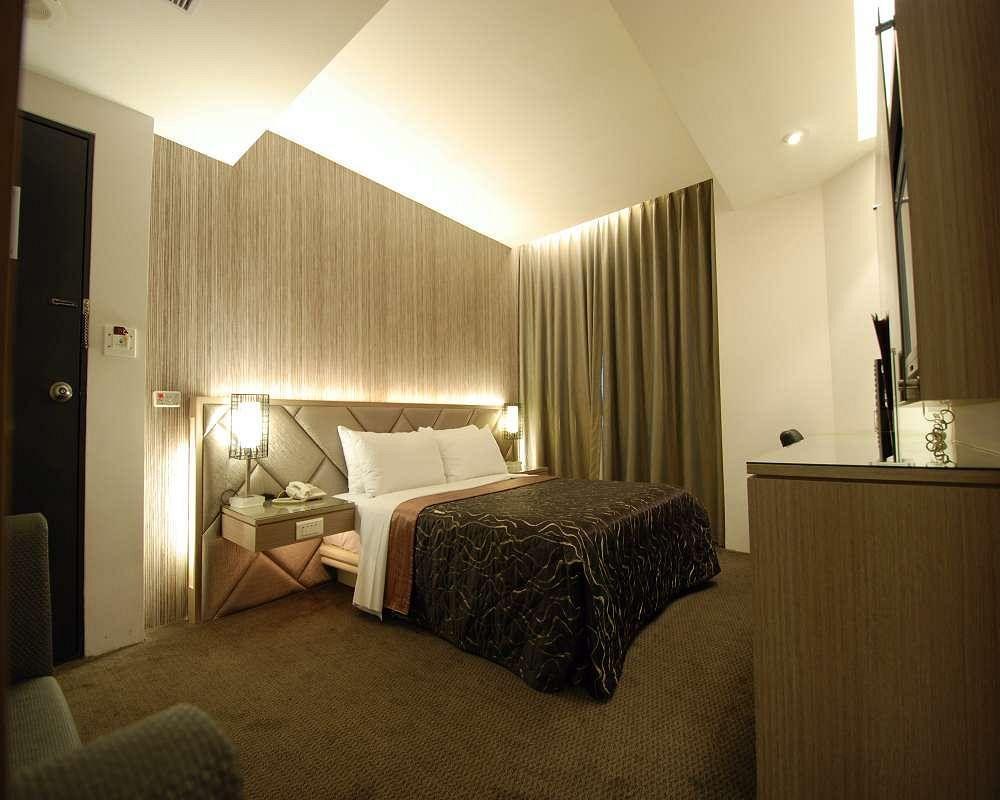 Royal Garden Hotel Taipei Exterior photo