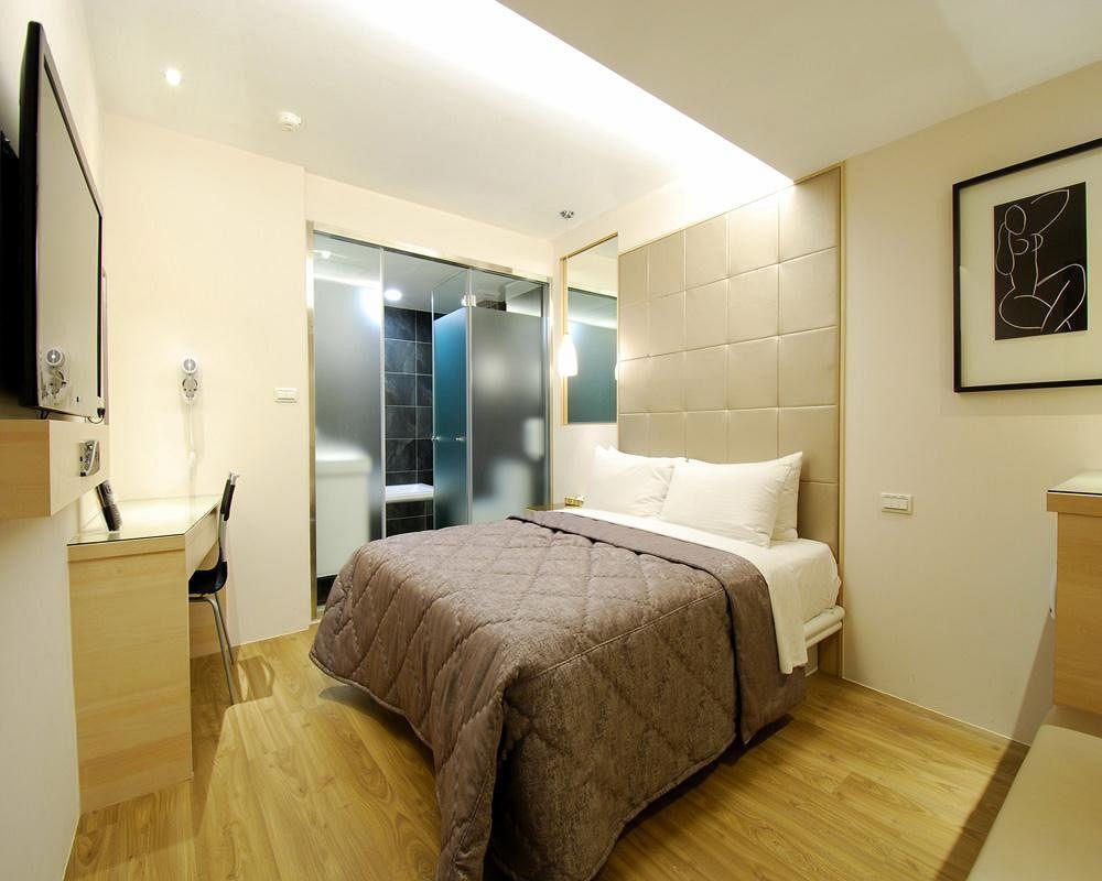 Royal Garden Hotel Taipei Exterior photo