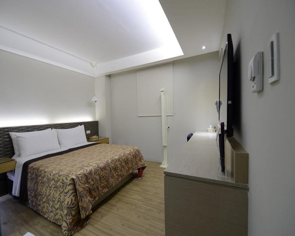 Royal Garden Hotel Taipei Exterior photo