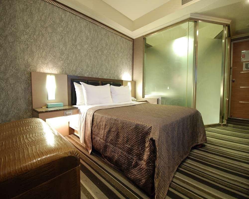 Royal Garden Hotel Taipei Exterior photo