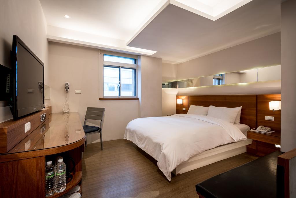 Royal Garden Hotel Taipei Exterior photo