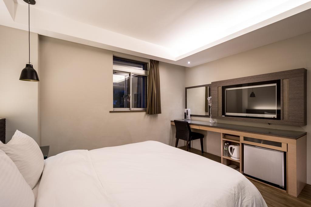 Royal Garden Hotel Taipei Exterior photo