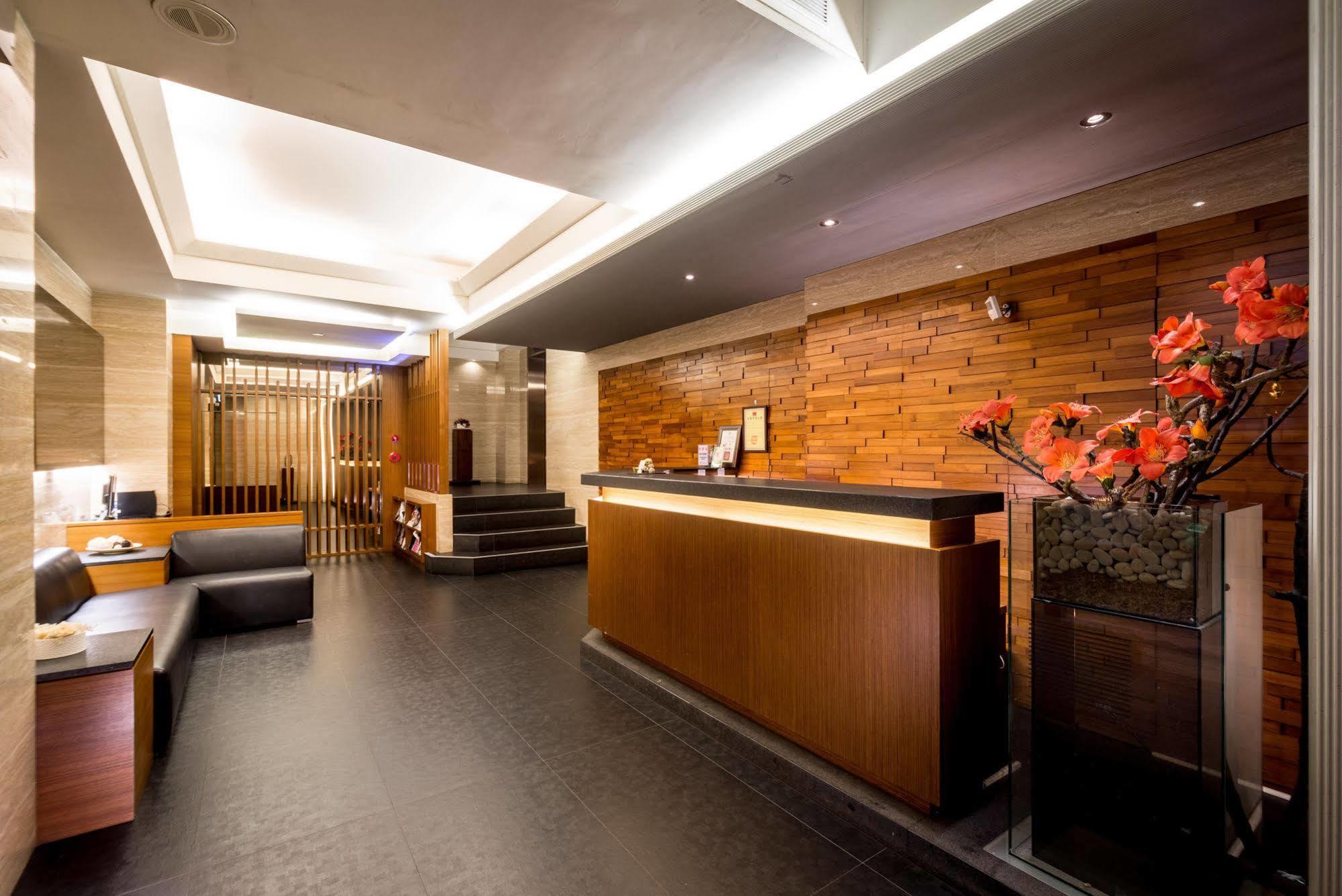 Royal Garden Hotel Taipei Exterior photo